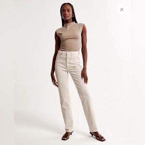 ABERCROMBIE 90’s Straight Ultra High Rise NWT